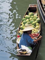 Thailand Holidays - traditional markets