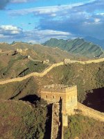 Great Wall of China - Flowing through the mountains
