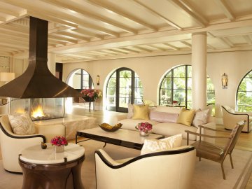 H0DG7 43904682 LobbyLounge