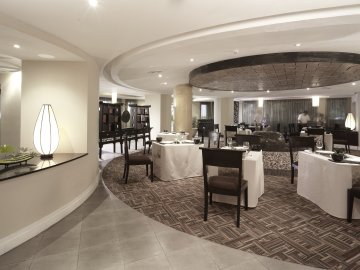 H0C6I 32985069 Oriental Pavillion 2