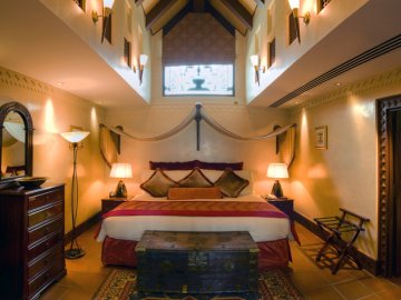 Jumeirah Beach Hotel Beit Al Bahar Main Bedroom 2