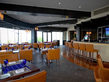 Shooters Restaurant 2