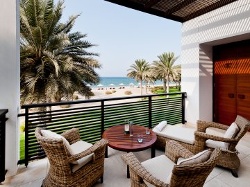 Chedi Muscat Rooms Chedi Club Suite Balcony V 1