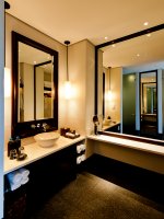Chedi Muscat Rooms Serai Bathroom V 1
