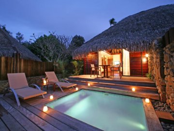 Medium 688 Photo Moorea Pearl Resort Pool Bungalow[1]