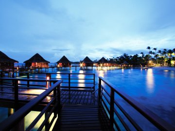 Gie 053 Overwater Bungalows