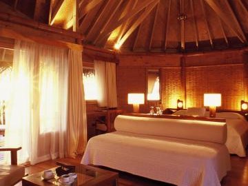 Medium 163 Photo Tik 19 Overwater Suite Interior