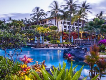 GHK Colorful Pool Shot