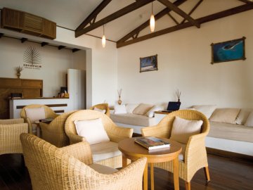 Coco Palm Dhuni Kolhu Seaplane Lounge