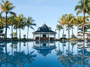 Le Palmier Beach and Pool Restaurant