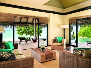 H1IVX 28863199 Beach Villa Suite Living Room (9999 X 6666)