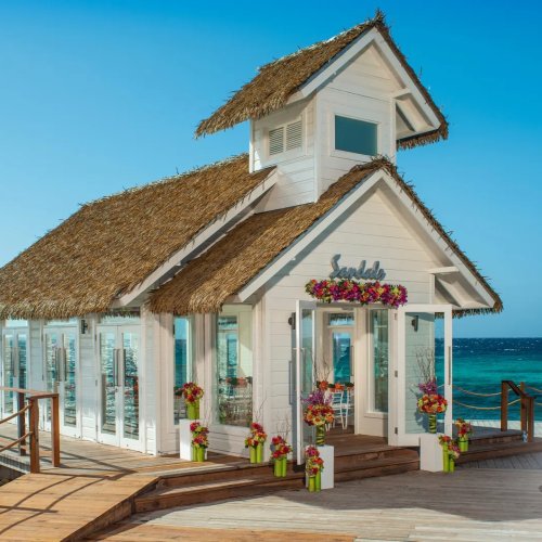 Beaches Ocho Rios vs Negril : Jamaica Resorts - Endless Family Travels