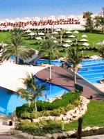 Westin Beach And Pool Area1