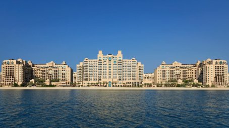 The Fairmont Palm Hotel & Resort