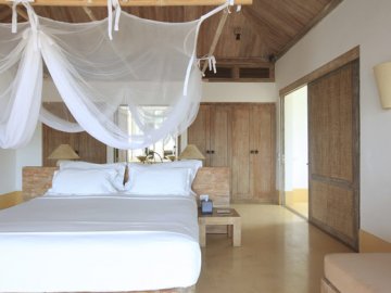 Duplex Pool Villa Suite Bedroom
