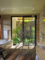Tropical Suite Bathroom
