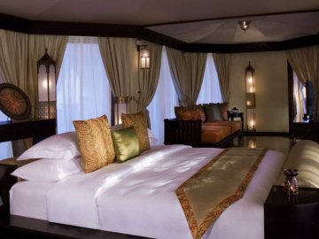 Al Khaimah Tented Pool King